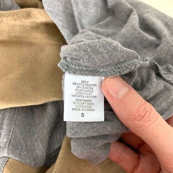 Chloe K Top Suede Sleeves Gray Tan - Picture 6 of 7